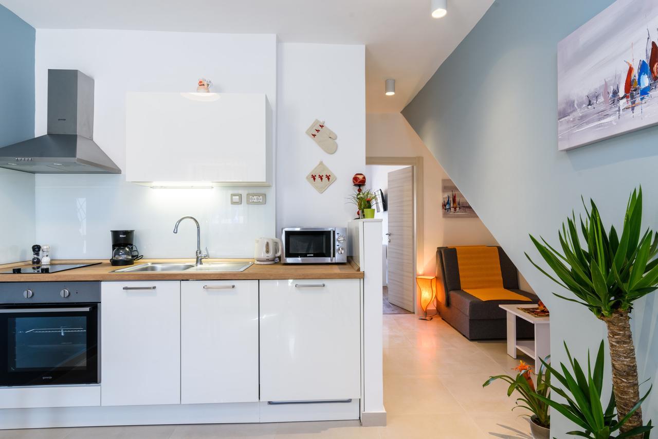 Apartmani Marko I Ana Marina Exterior photo